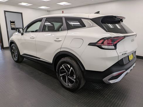 Certified 2024 Kia Sportage LX image 6