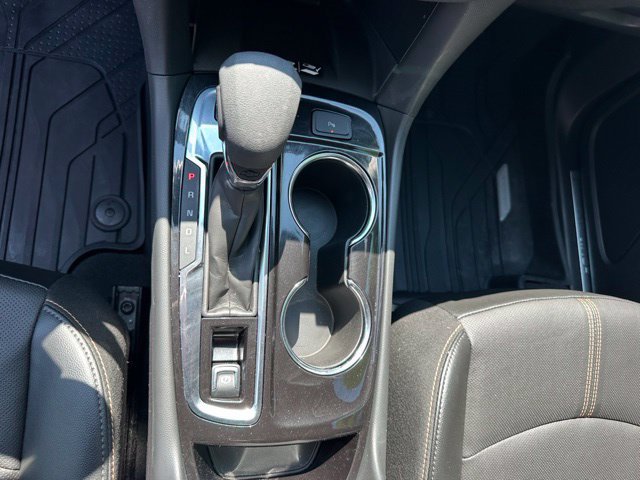 Used 2024 Chevrolet Equinox Premier w/ LPO, Floor Liner Package AWD/4WD image 16