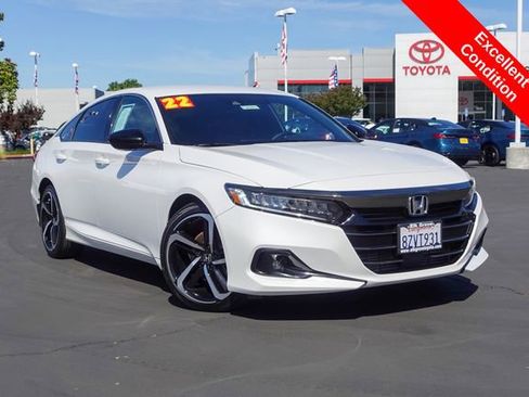 Used 2022 Honda Accord Sport image 2