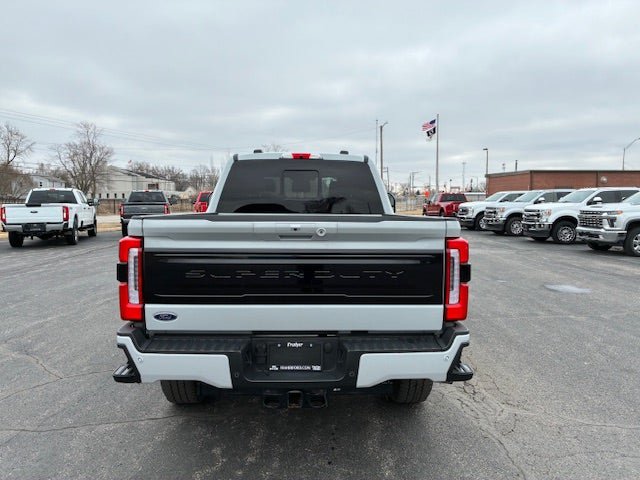Used 2025 Ford F250 Platinum AWD/4WD image 4