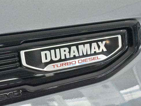 Used 2025 GMC Sierra 1500 Elevation w/ Elevation Premium Package image 13