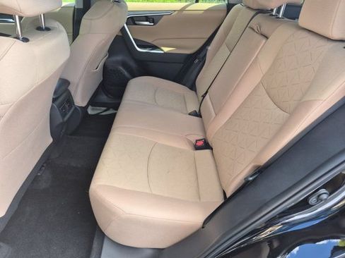 Certified 2025 Toyota RAV4 XLE w/ Convenience Package FWD image 16