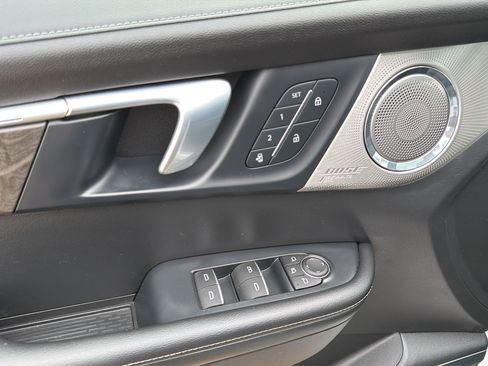Used 2025 Buick Enclave Avenir w/ LPO, All-Weather Package AWD/4WD image 23