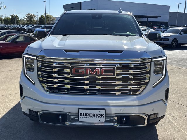 Used 2023 GMC Sierra 1500 Denali w/ Denali Reserve Package AWD/4WD image 12