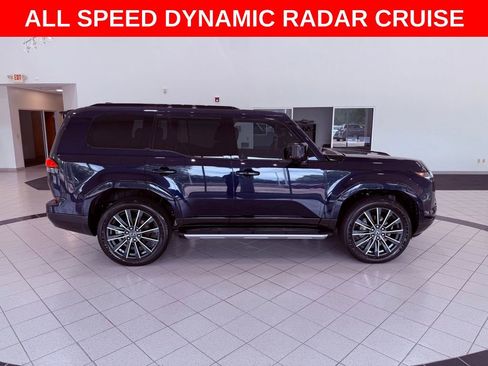 Certified 2025 Lexus GX 550 w/ Accessory Package (Z1) AWD/4WD image 9