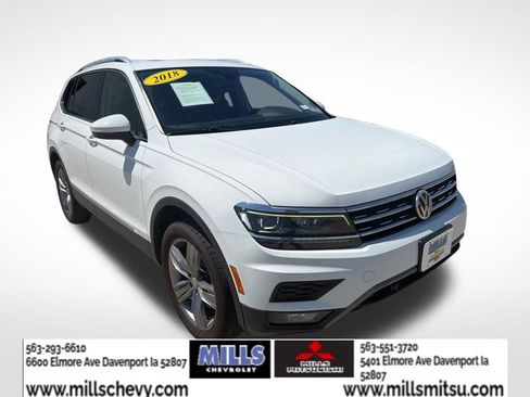 Used 2018 Volkswagen Tiguan SEL Premium AWD/4WD image 3