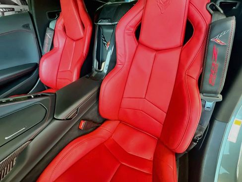 Used 2024 Chevrolet Corvette Z06 RWD image 21