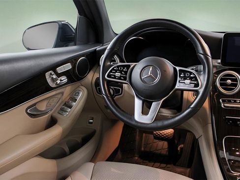 Used 2022 Mercedes-Benz GLC 300 4MATIC Coupe image 22