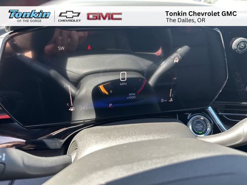 New 2025 Chevrolet Trax RS image 17