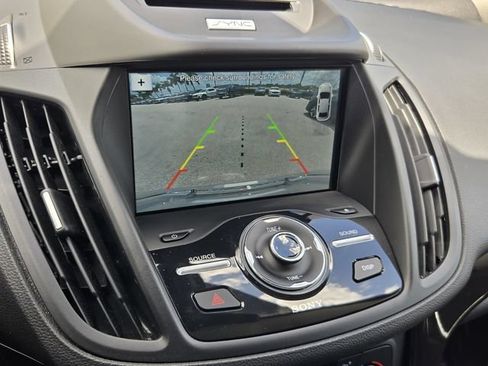 Used 2018 Ford Escape Titanium FWD image 19