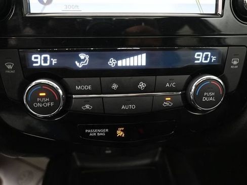 Used 2015 Nissan Rogue SL w/ SL Premium Package AWD/4WD image 14