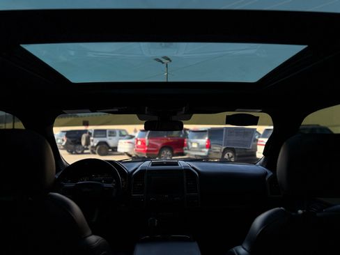 Used 2018 Ford F150 Raptor w/ Equipment Group 802A Luxury image 18