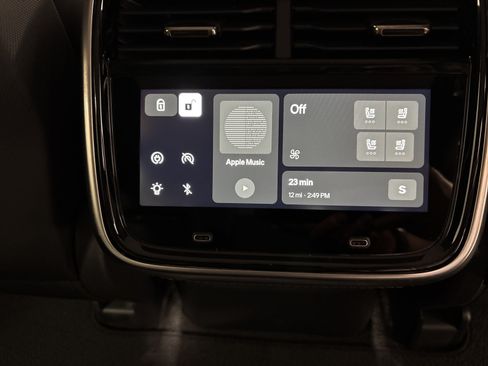 Used 2025 Rivian R1S Adventure AWD/4WD image 30