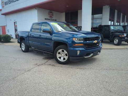 Used 2018 Chevrolet Silverado 1500 LT w/ All Star Edition AWD/4WD image 11