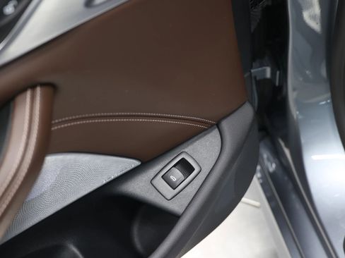 Used 2018 BMW M550i xDrive image 13