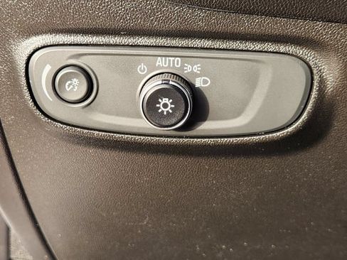 Used 2019 Chevrolet Equinox LT FWD image 21