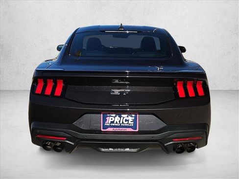 Used 2024 Ford Mustang GT Premium image 7
