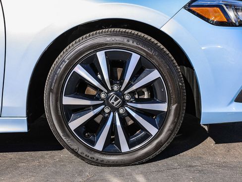 Certified 2023 Honda Civic EX image 30