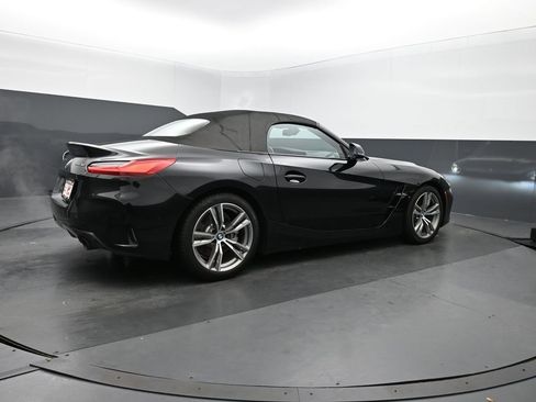 Used 2019 BMW Z4 sDrive30i w/ M Sport Package image 10