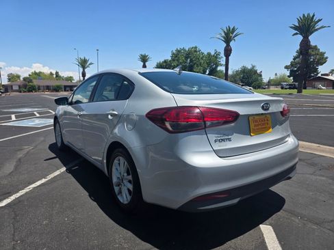 Used 2017 Kia Forte LX w/ LX Popular Package FWD image 11