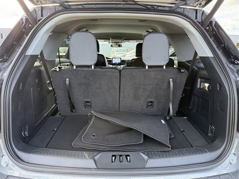 Certified 2023 Ford Explorer XLT w/ Equipment Group 202A image 27