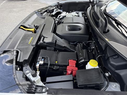 Used 2025 Nissan Murano SV image 33