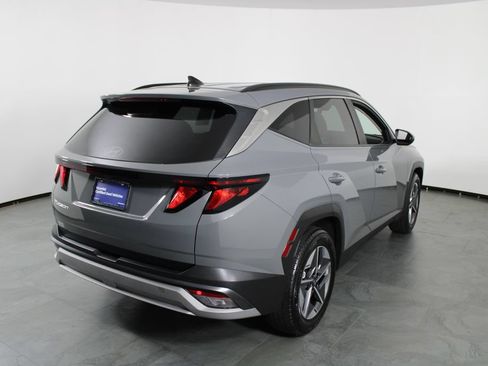Certified 2025 Hyundai Tucson SEL FWD image 4
