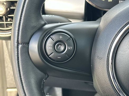 Used 2021 MINI Cooper SE w/ 6.5" Touchscreen Package image 17