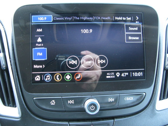 Used 2024 Chevrolet Malibu LT FWD image 17