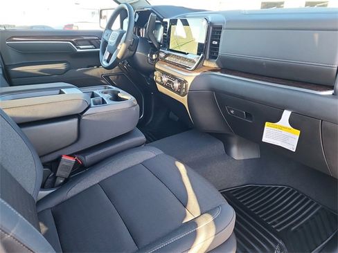 New 2026 GMC Sierra 1500 Elevation image 18