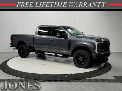New 2026 Ford F350 Lariat w/ Black Appearance Package