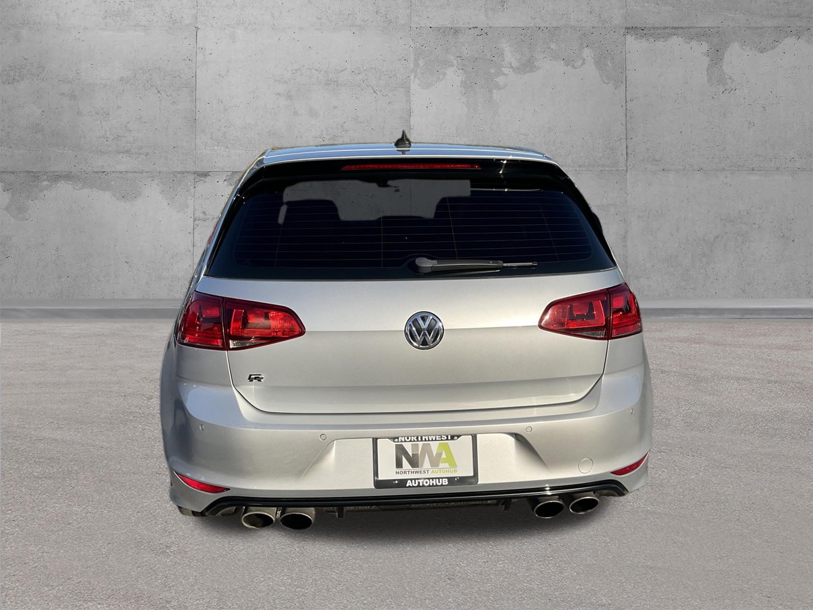 Used 2017 Volkswagen Golf R 4-Door AWD/4WD image 4