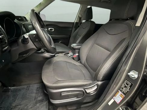Used 2019 Kia Soul FWD image 20