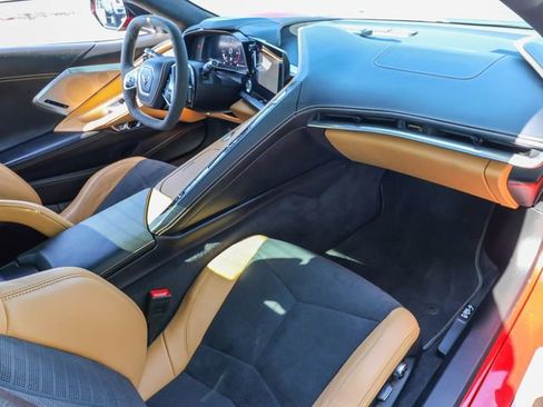 Used 2025 Chevrolet Corvette Stingray Premium Conv w/ Z51 Performance Package RWD image 23
