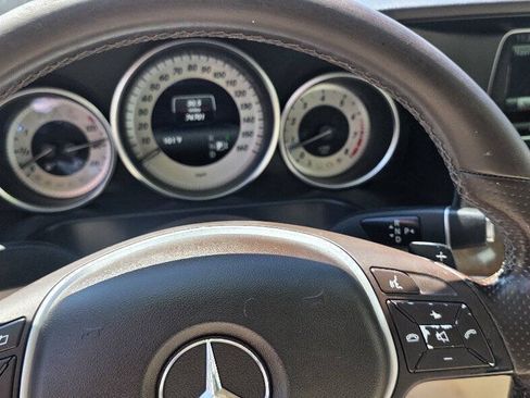Used 2015 Mercedes-Benz E 350 4MATIC Sedan image 13