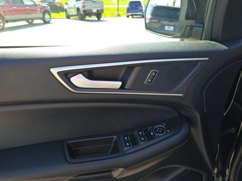 Certified 2024 Ford Edge SEL image 12