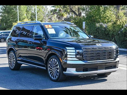 Certified 2026 Hyundai Palisade Calligraphy AWD/4WD image 3