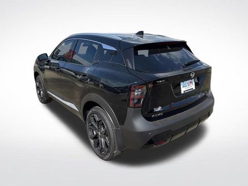 New 2025 Nissan Kicks Play S FWD image 8