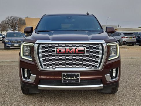Used 2022 GMC Yukon XL Denali image 10