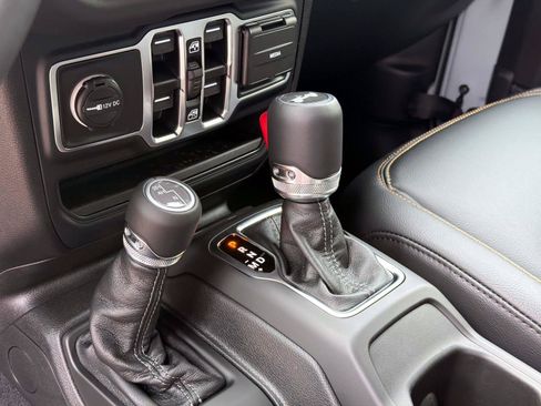 New 2027 Jeep Wrangler Unlimited Sahara AWD/4WD image 15