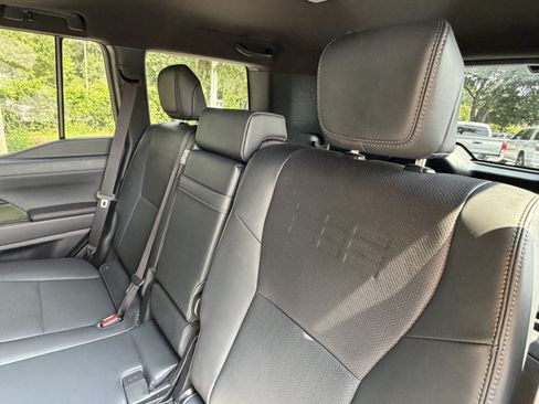 Used 2025 Lexus GX 550 AWD/4WD image 33