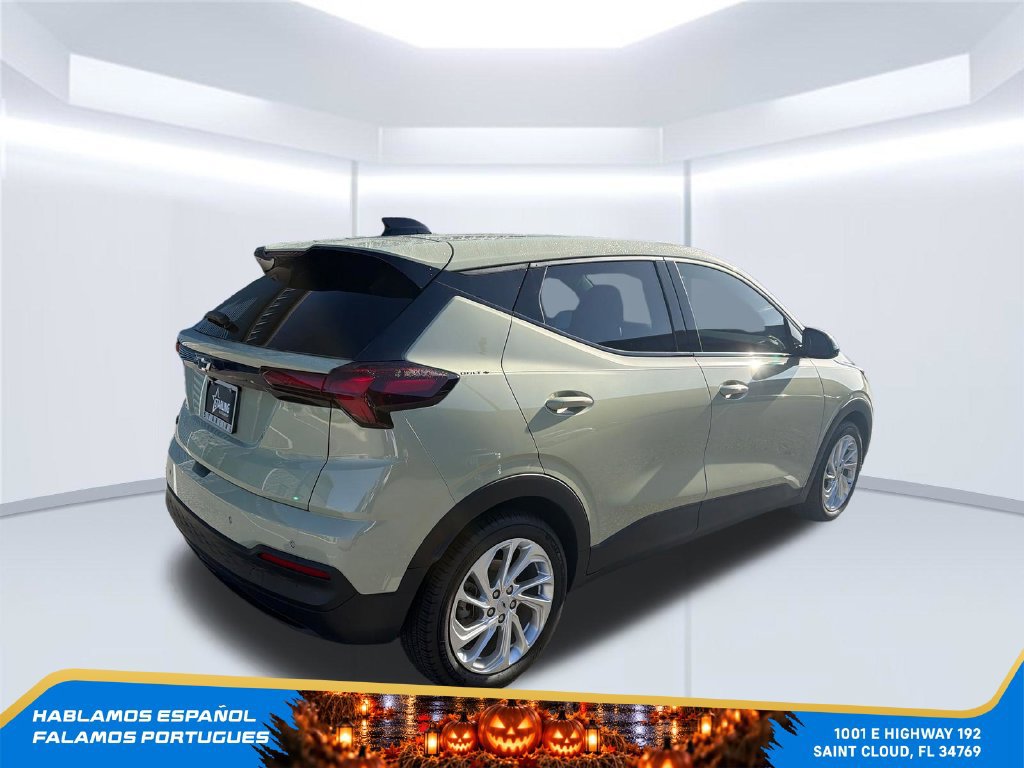 New 2027 Chevrolet Bolt LT w/ Comfort Package FWD image 5