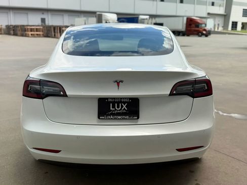 Used 2021 Tesla Model 3 Standard Range Plus RWD image 9