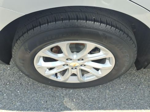 Used 2019 Chevrolet Equinox LT AWD/4WD image 6