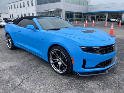 Used 2023 Chevrolet Camaro LT w/ Technology Package RWD image 2