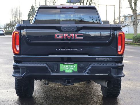 Used 2021 GMC Sierra 2500 Denali w/ Denali Black Diamond Edition image 5
