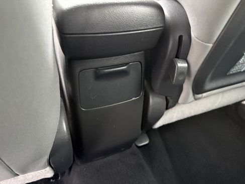 Used 2009 Toyota Matrix S AWD/4WD image 16