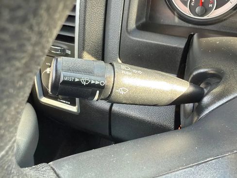 Used 2019 RAM 1500 Classic SLT AWD/4WD image 13