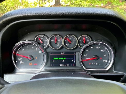 Used 2021 Chevrolet Silverado 1500 RST w/ Convenience Package II AWD/4WD image 10
