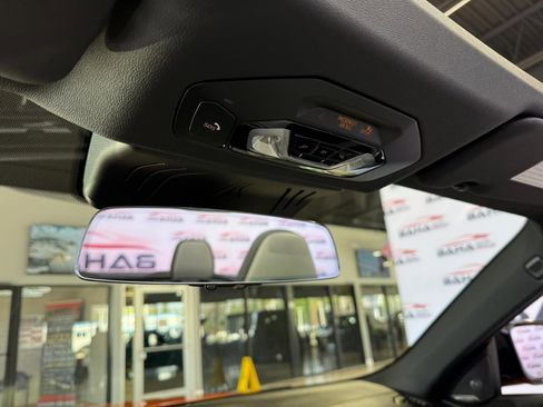 Used 2024 BMW M4 xDrive Competition image 33